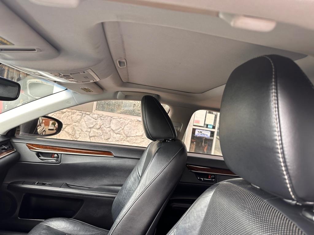 Lexus ES 350 4dr Sdn 2013