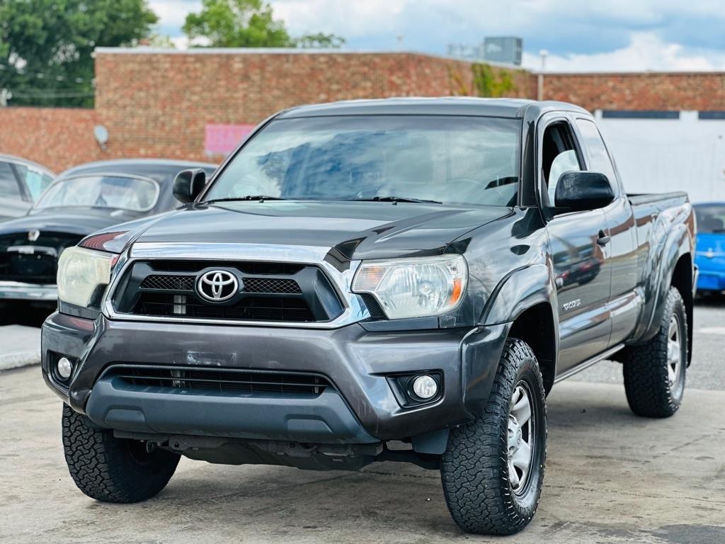 Toyota Tacoma 2WD Access Cab V6 AT PreRunner (Natl) 2013