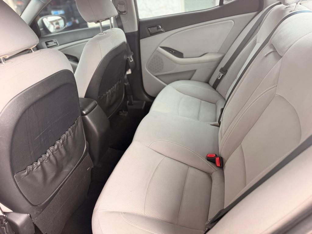 Kia Optima 4dr Sdn LX 2013