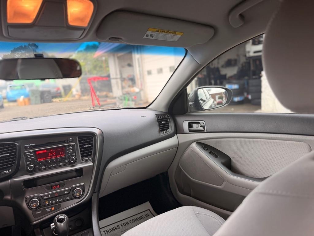 Kia Optima 4dr Sdn LX 2013