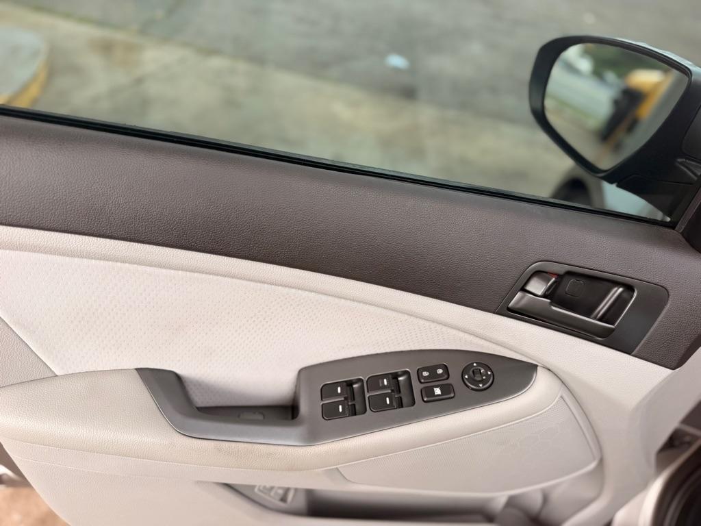 Kia Optima 4dr Sdn LX 2013