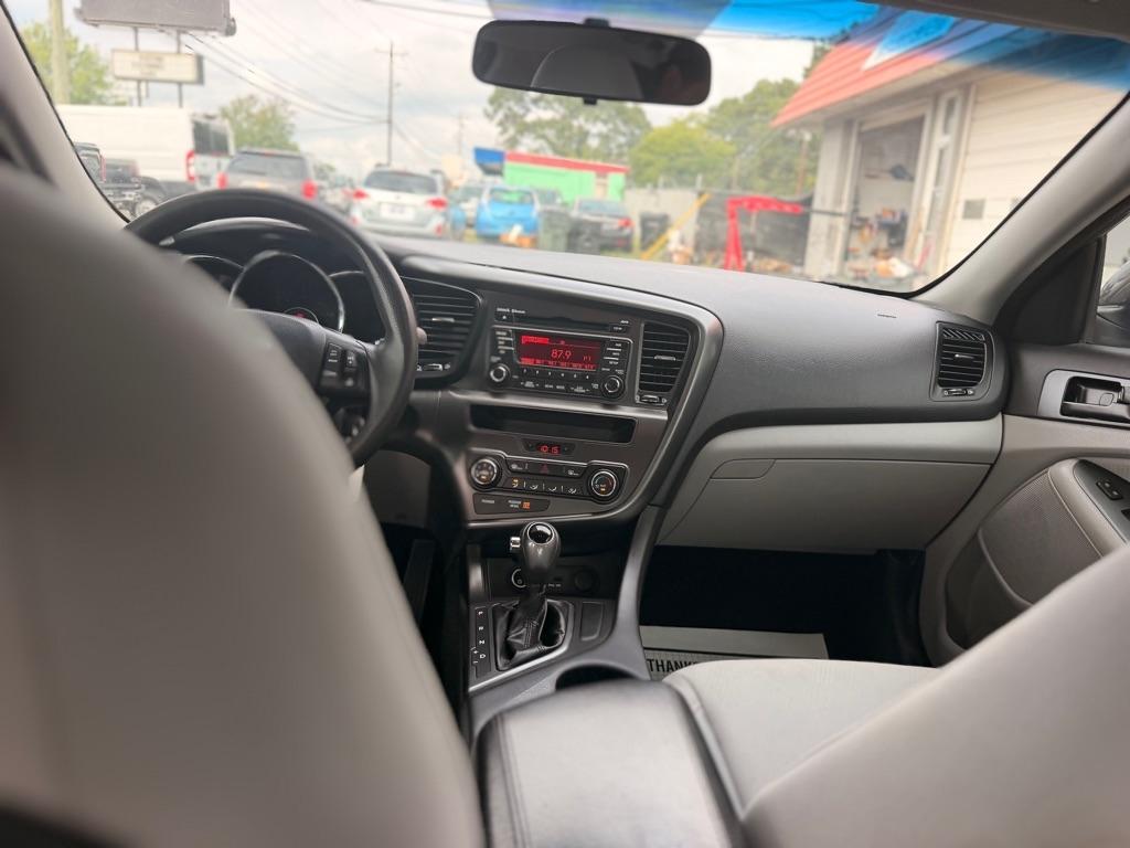 Kia Optima 4dr Sdn LX 2013