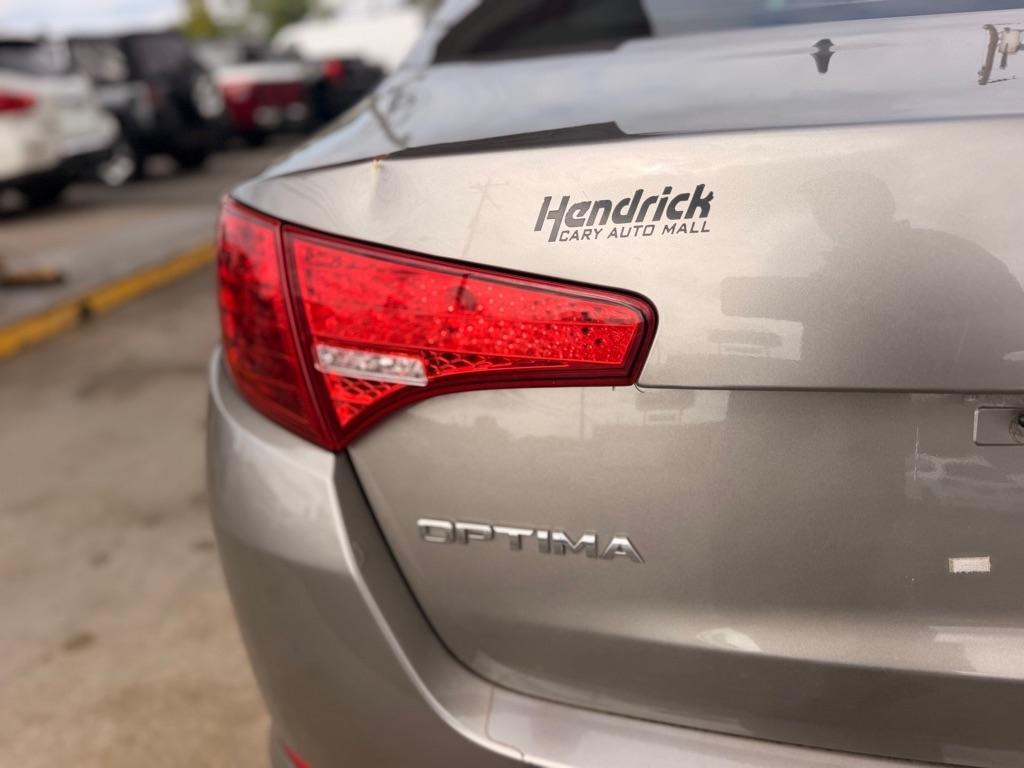 Kia Optima 4dr Sdn LX 2013