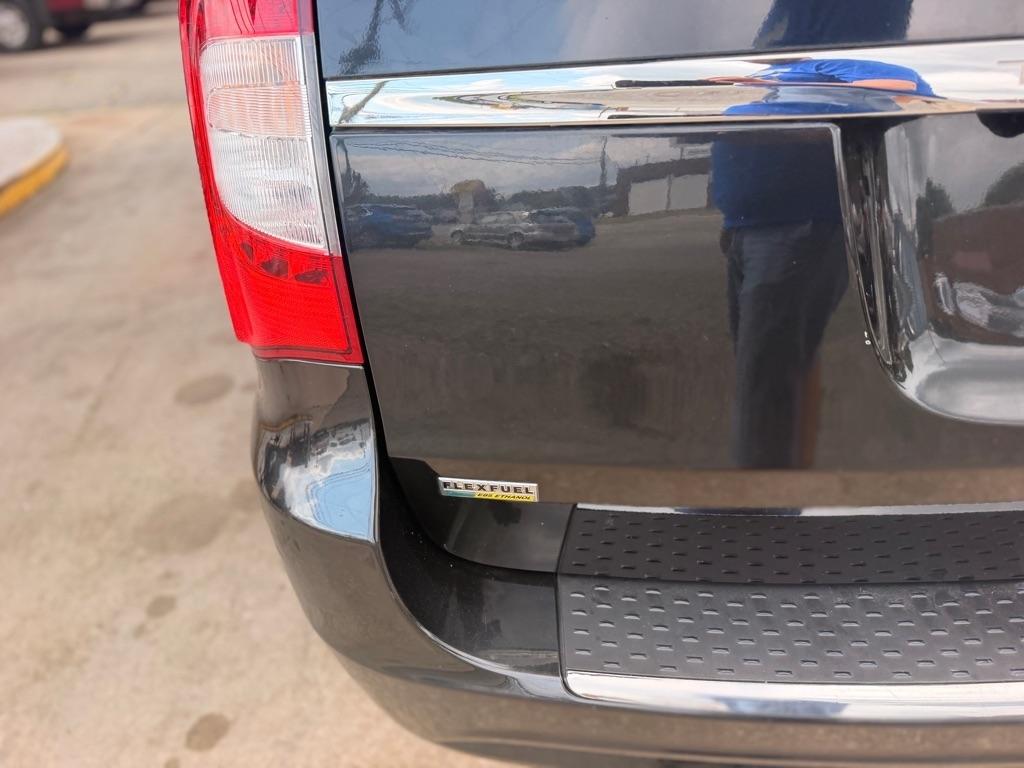 Chrysler Town & Country 4dr Wgn Touring 2012