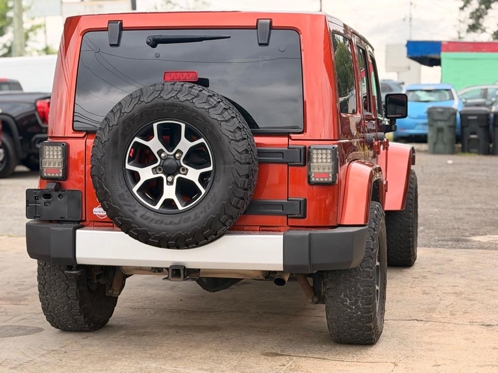 Jeep Wrangler Unlimited 4WD 4dr Sahara 2014