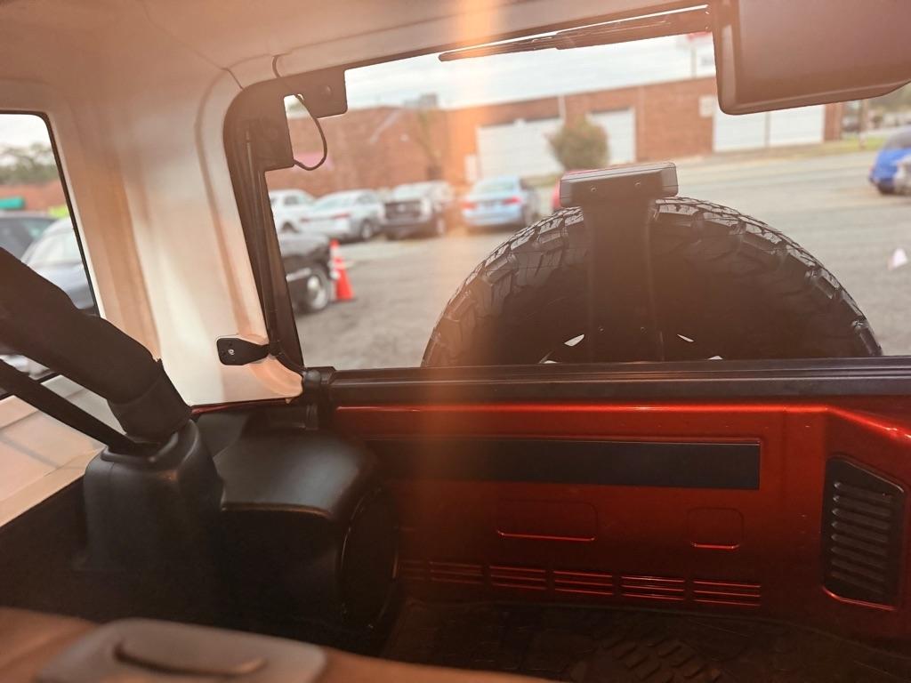 Jeep Wrangler Unlimited 4WD 4dr Sahara 2014