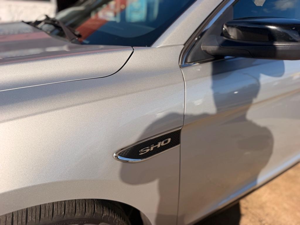Ford Taurus 4dr Sdn SHO AWD 2013