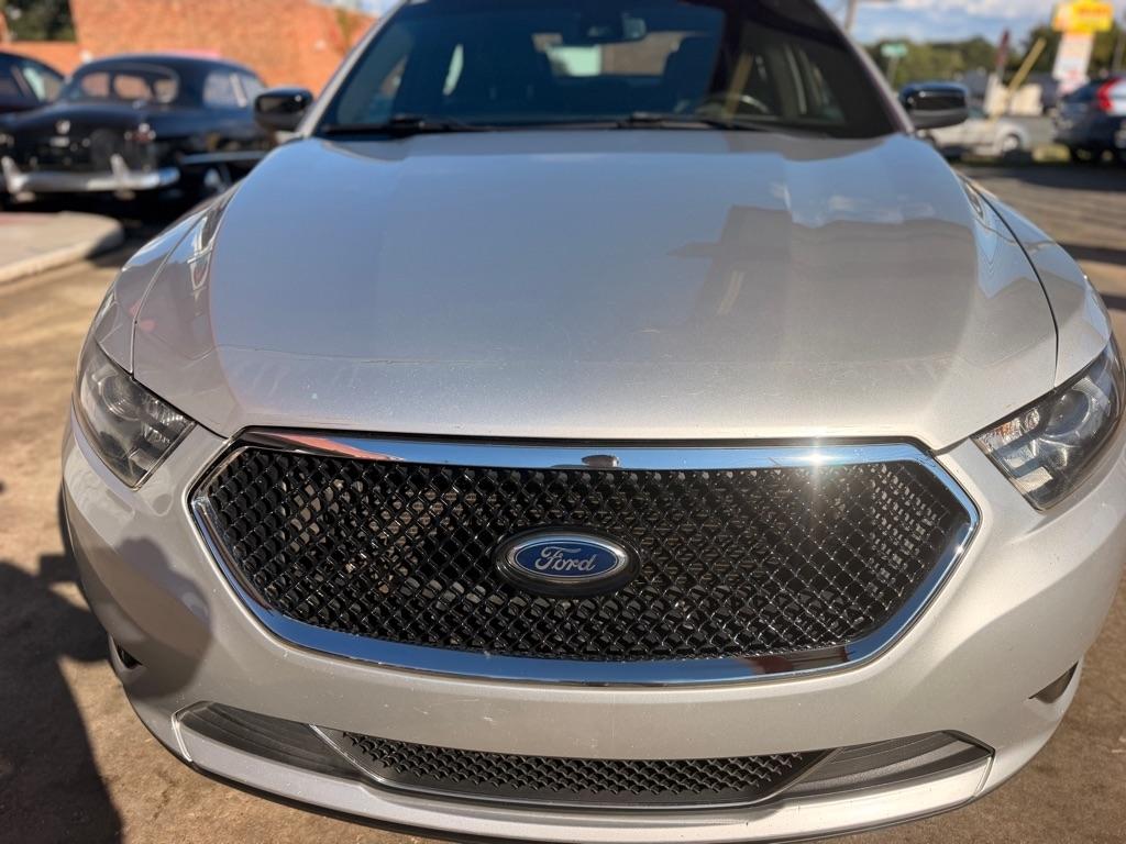 Ford Taurus 4dr Sdn SHO AWD 2013