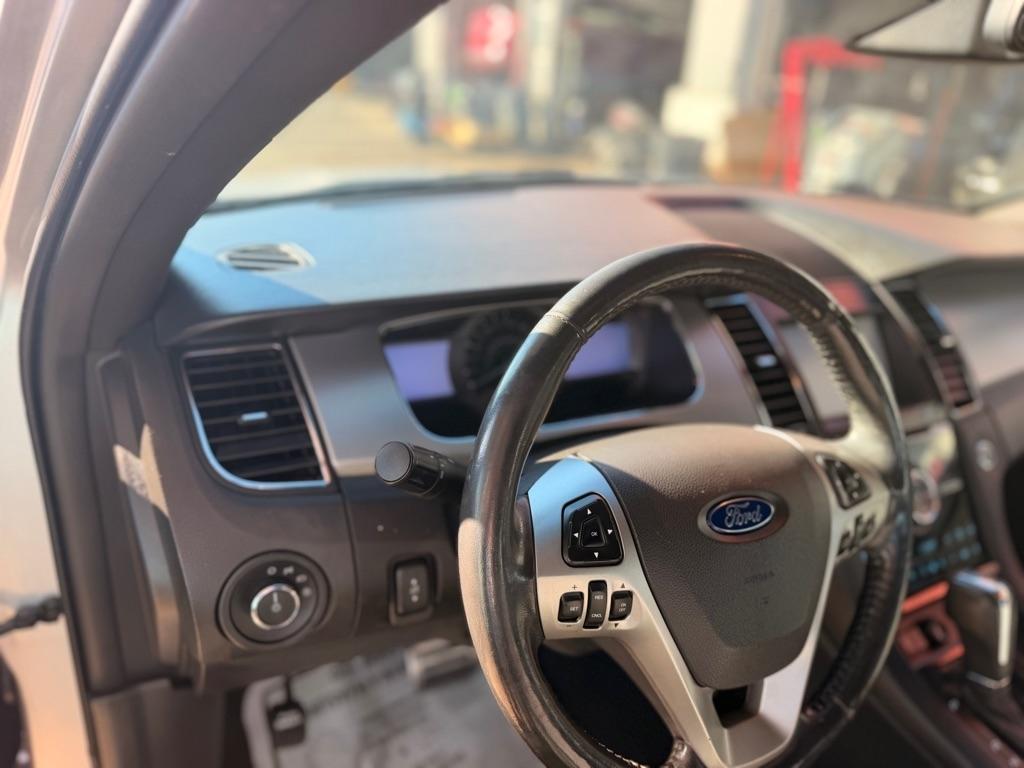Ford Taurus 4dr Sdn SHO AWD 2013