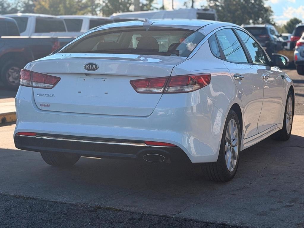 Kia Optima 4dr Sdn LX 2016