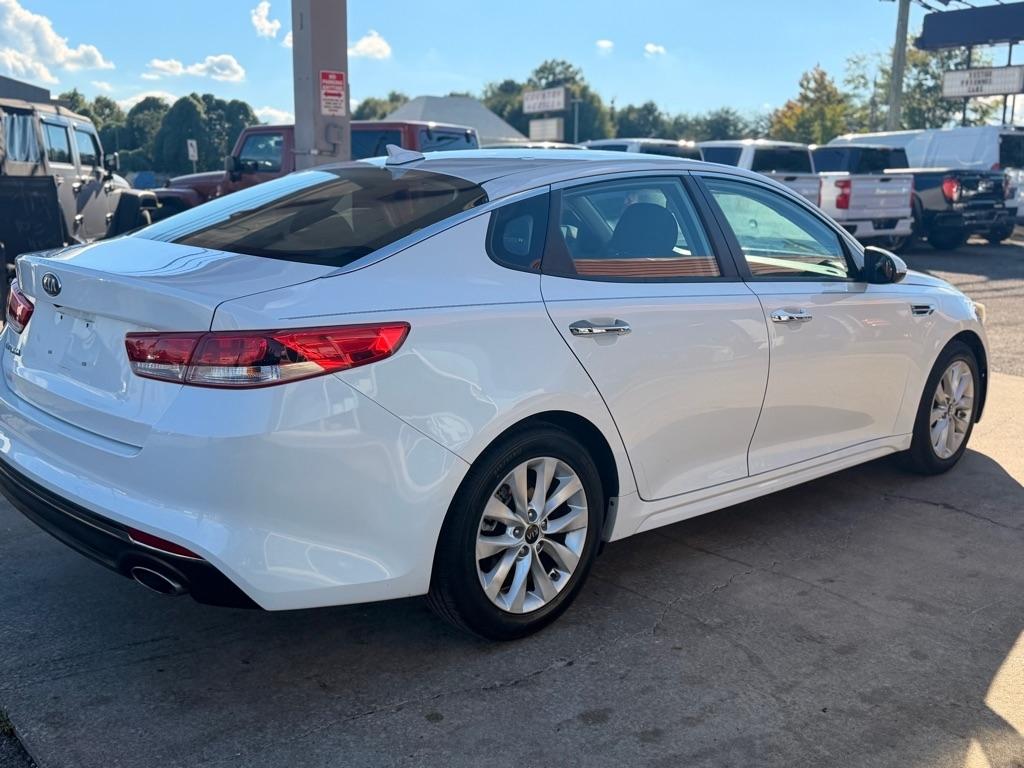 Kia Optima 4dr Sdn LX 2016