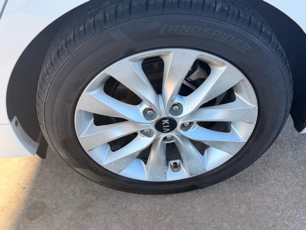 Kia Optima 4dr Sdn LX 2016