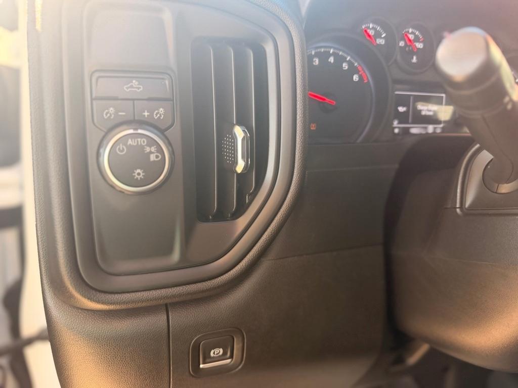 Chevrolet Silverado 1500 2WD Double Cab 147" Custom 2021