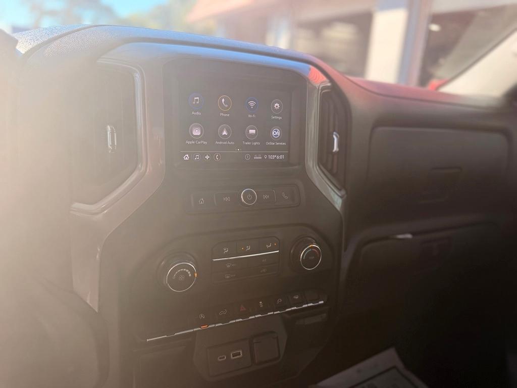 Chevrolet Silverado 1500 2WD Double Cab 147" Custom 2021