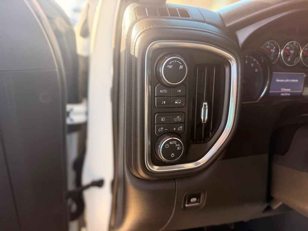 Chevrolet Silverado 1500 4WD Crew Cab 147" RST 2019