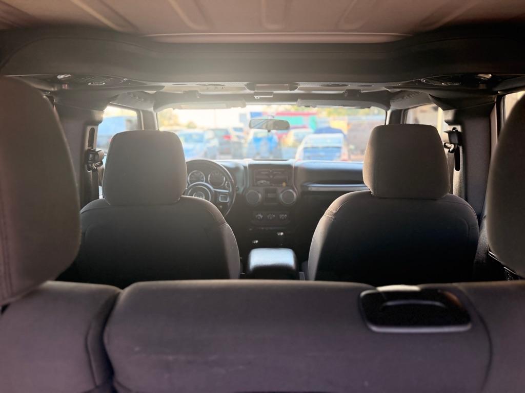 Jeep Wrangler Unlimited 4WD 4dr Sport 2016
