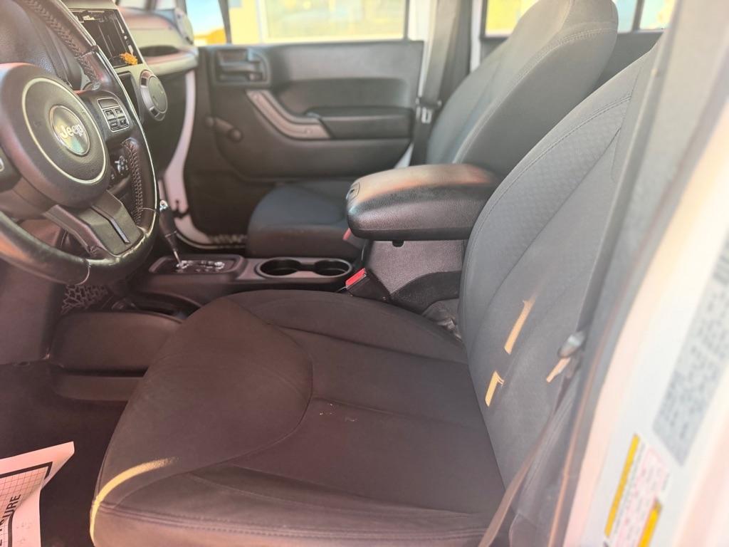 Jeep Wrangler Unlimited 4WD 4dr Sport 2016