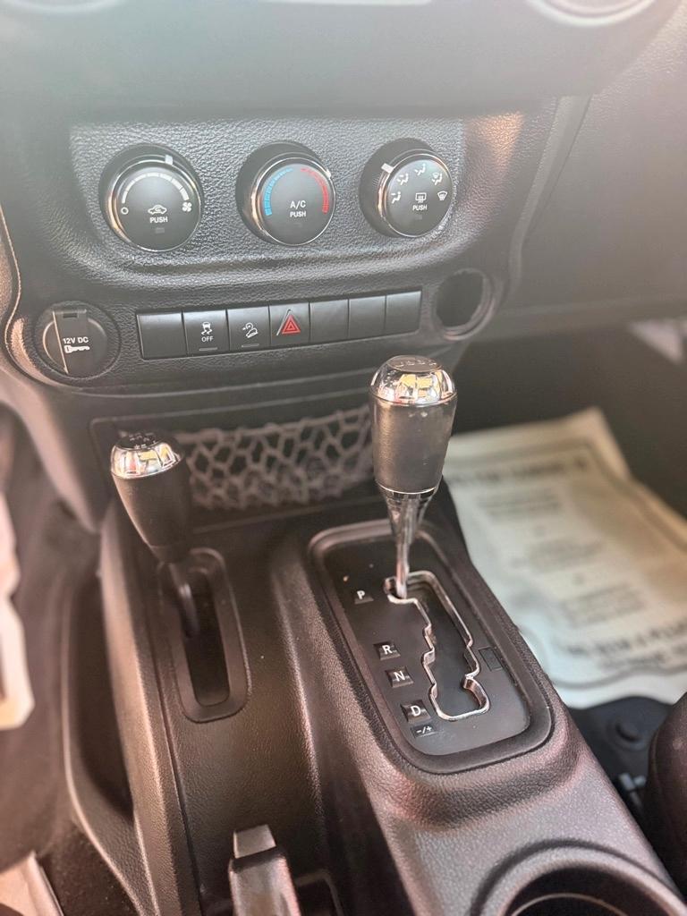 Jeep Wrangler Unlimited 4WD 4dr Sport 2016