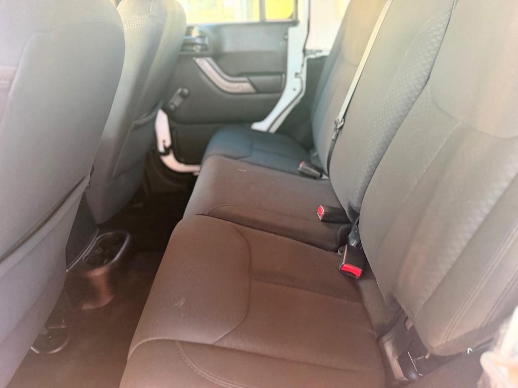 Jeep Wrangler Unlimited 4WD 4dr Sport 2016