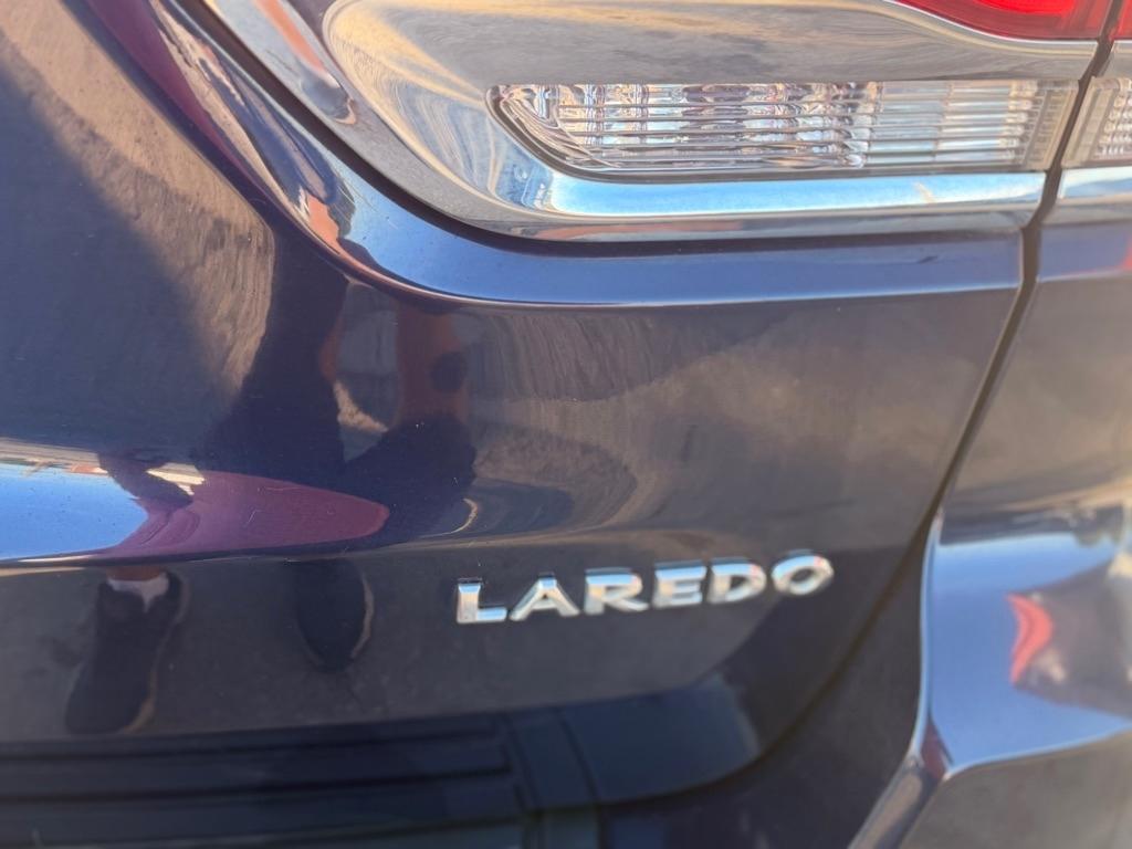 Jeep Grand Cherokee 4WD 4dr Laredo 2016