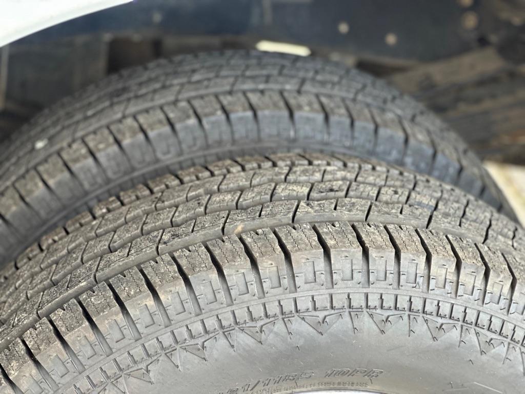 Ford Super Duty F-350 DRW 4WD Crew Cab 172" Platinum 2016