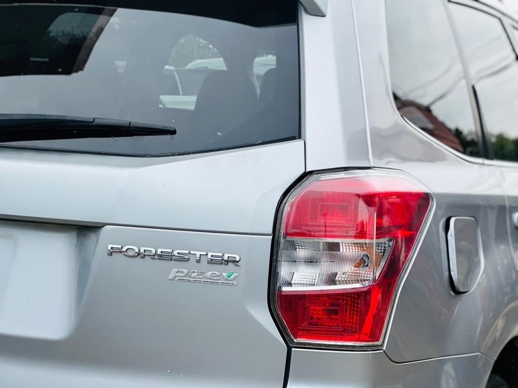 Subaru Forester 4dr Auto 2.5i Limited PZEV 2014