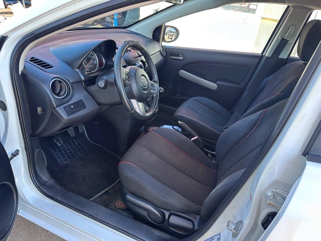 Mazda MAZDA2 4dr HB Man Touring 2011