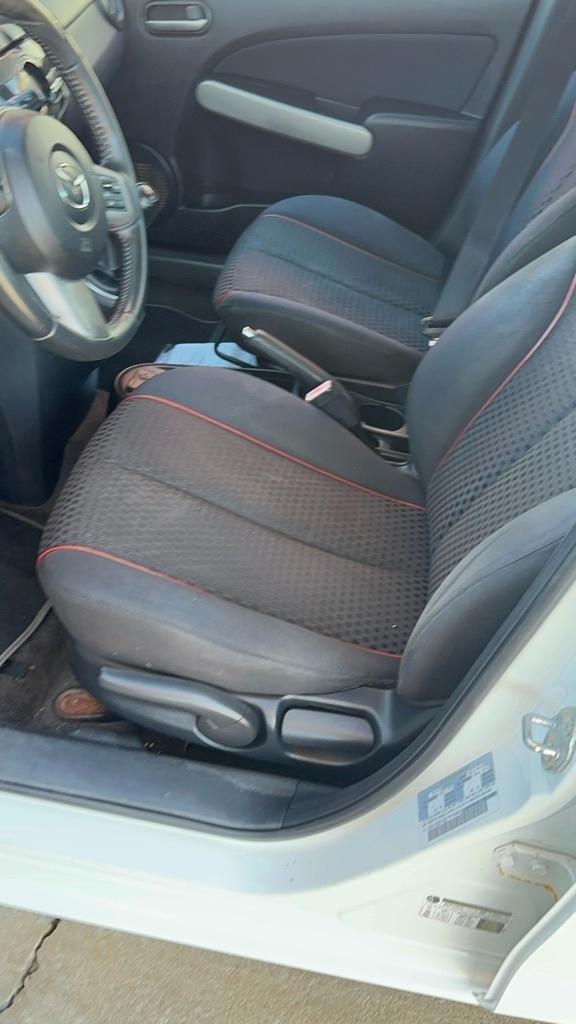 Mazda MAZDA2 4dr HB Man Touring 2011