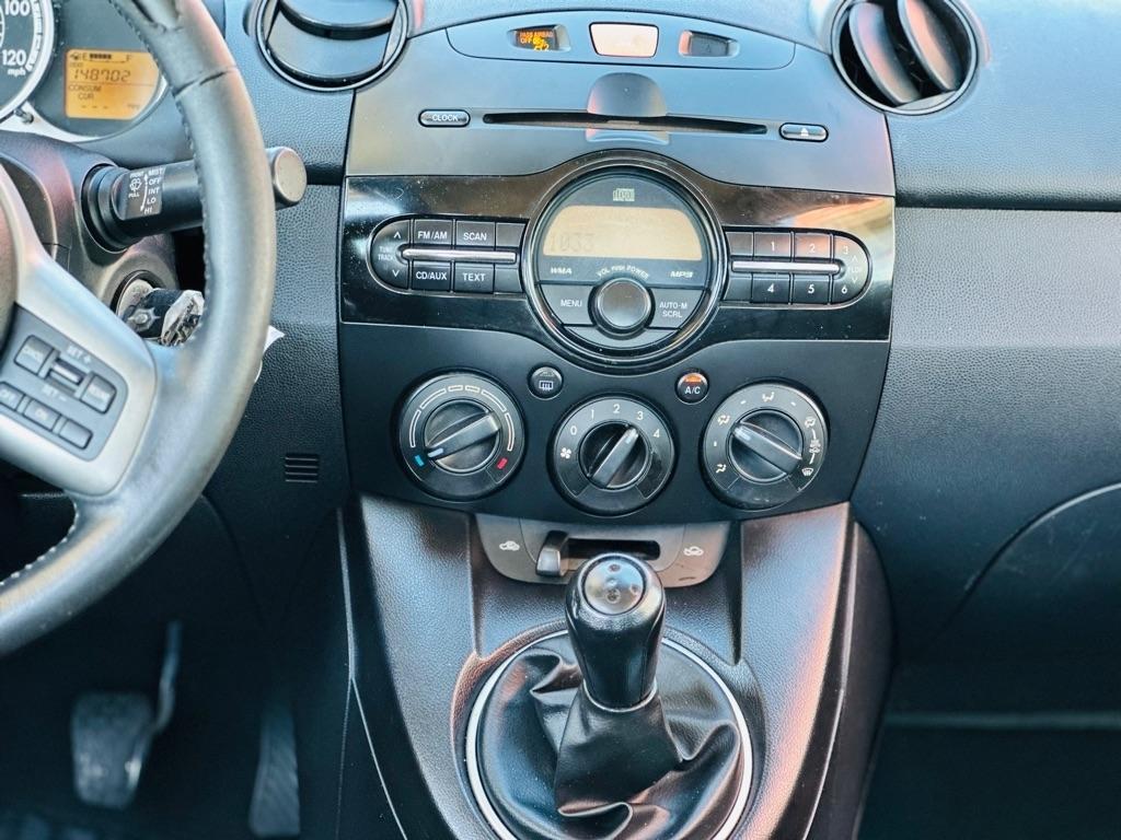 Mazda MAZDA2 4dr HB Man Touring 2011