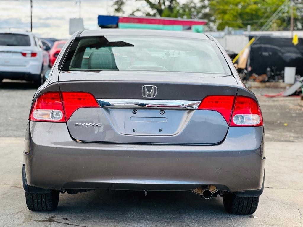 Honda Civic Sdn 4dr Auto LX 2011
