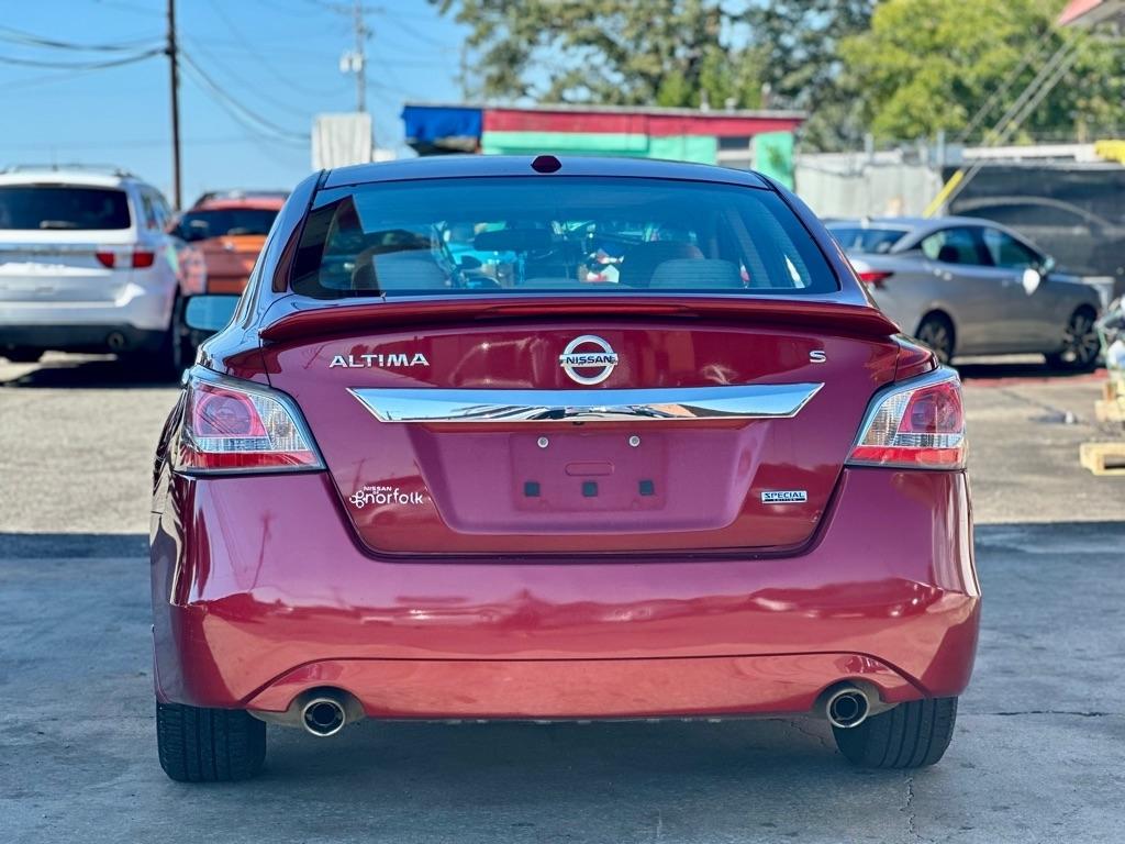 Nissan Altima 4dr Sdn I4 2.5 S 2015