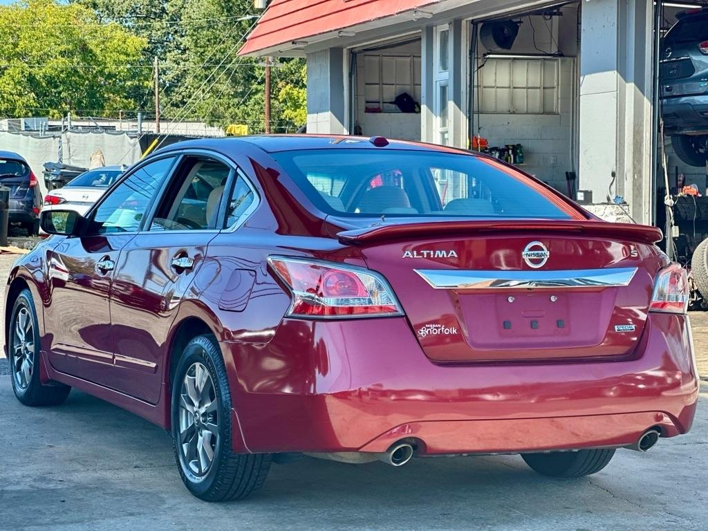 Nissan Altima 4dr Sdn I4 2.5 S 2015