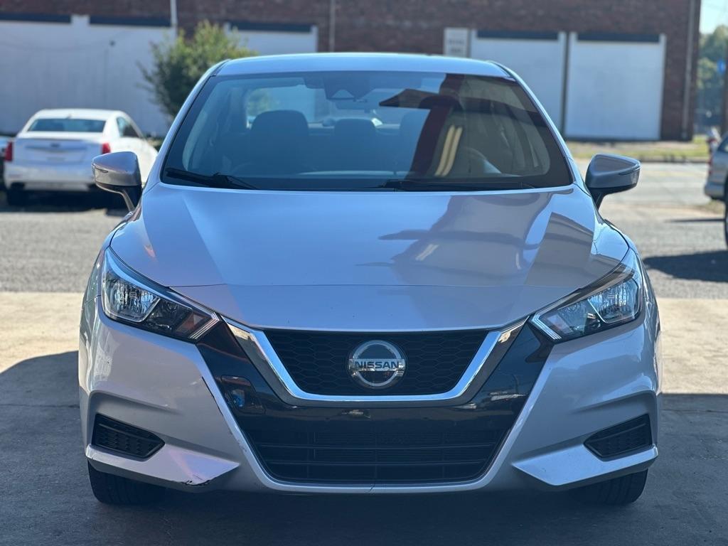 Nissan Versa SV CVT 2021