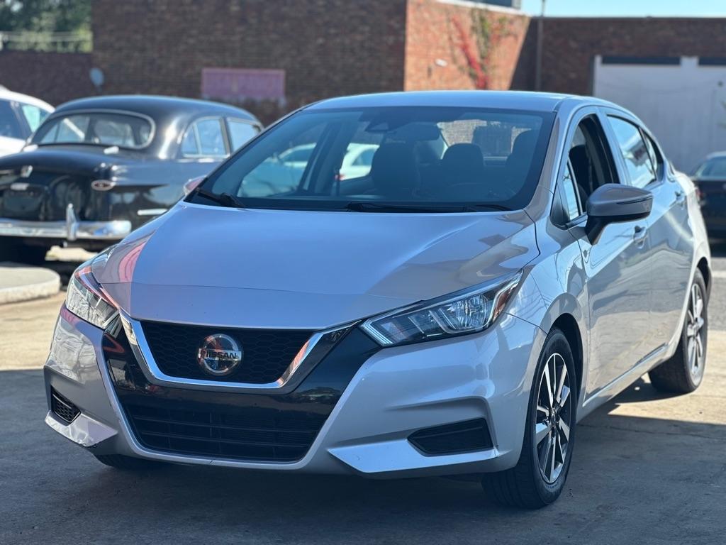 Nissan Versa SV CVT 2021