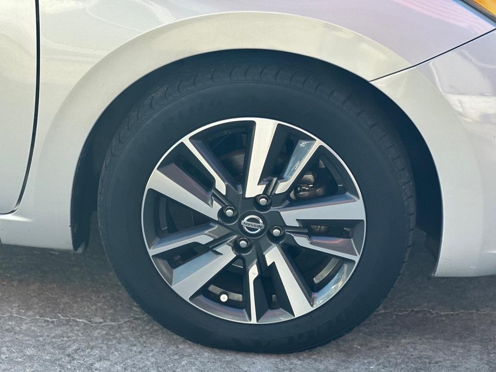 Nissan Versa SV CVT 2021