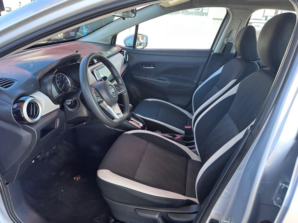 Nissan Versa SV CVT 2021