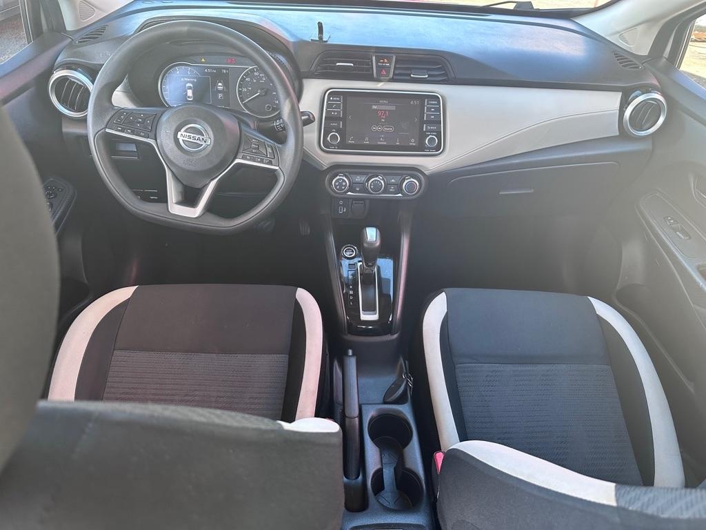 Nissan Versa SV CVT 2021