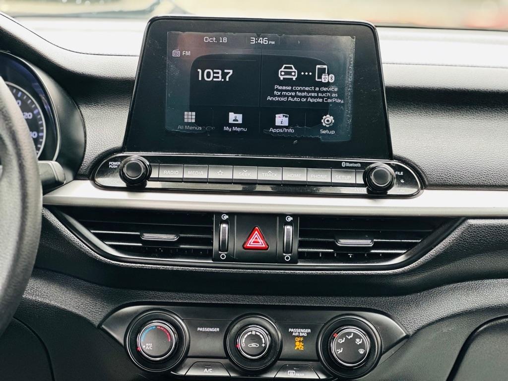 Kia Forte LXS IVT 2020