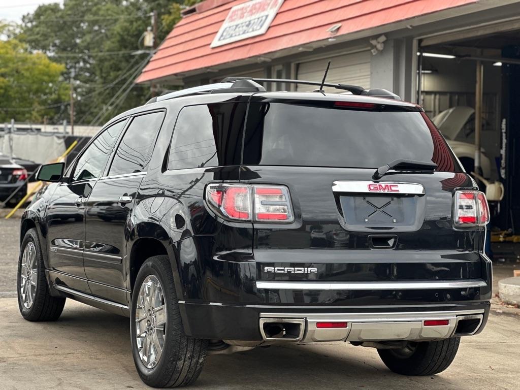 GMC Acadia FWD 4dr Denali 2015