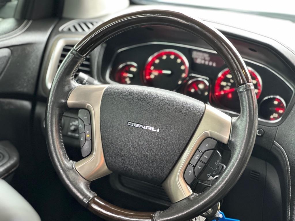 GMC Acadia FWD 4dr Denali 2015