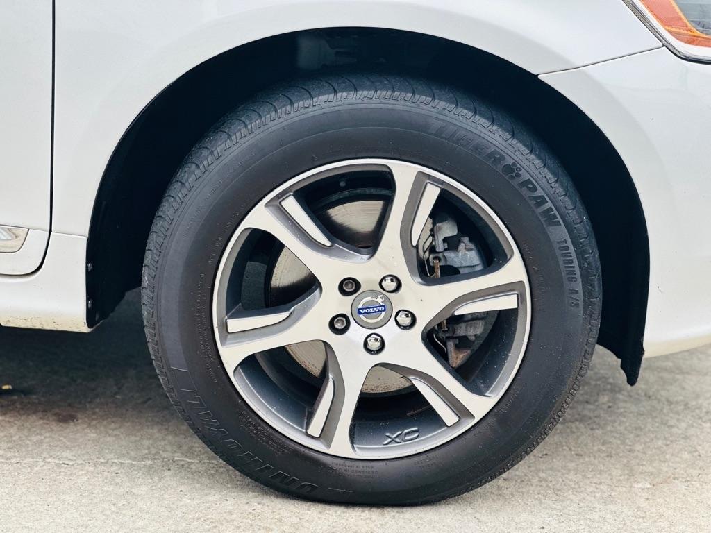 Volvo XC60 2015.5 AWD 4dr T6 2015