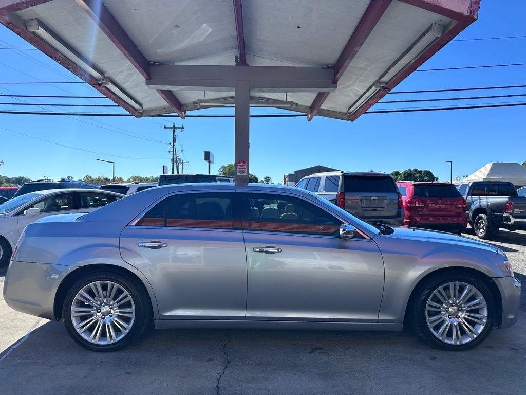 Chrysler 300 4dr Sdn 300C RWD 2013