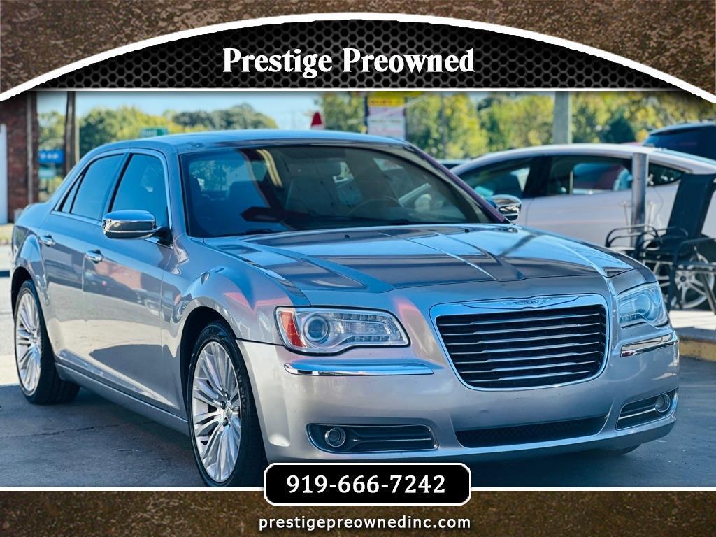 Chrysler 300 4dr Sdn 300C RWD 2013