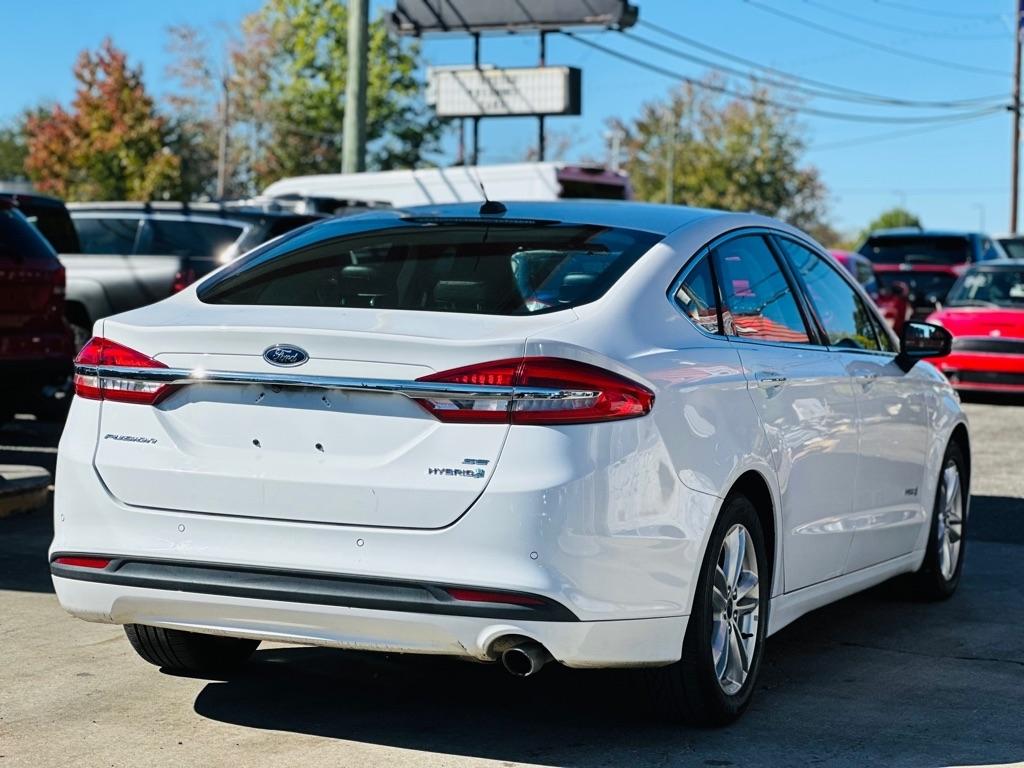 Ford Fusion Hybrid SE FWD 2018