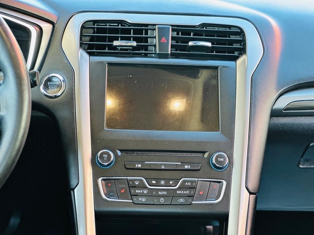 Ford Fusion Hybrid SE FWD 2018