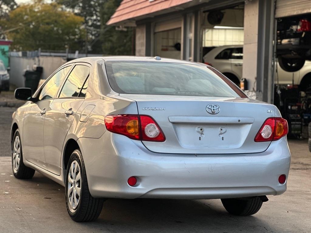 Toyota Corolla 4dr Sdn Man (Natl) 2009
