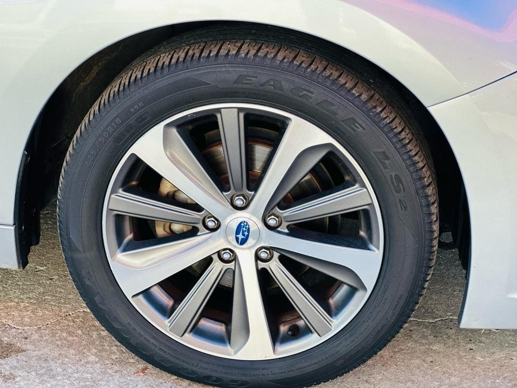 Subaru Legacy 4dr Sdn 2.5i Limited PZEV 2016