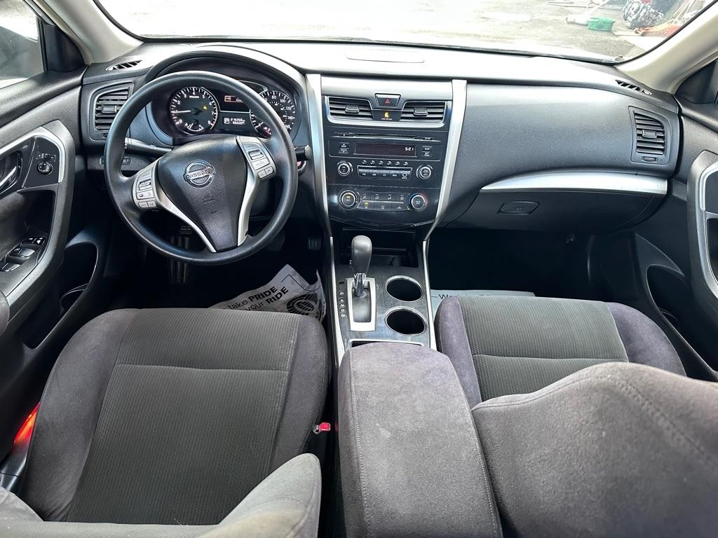Nissan Altima 4dr Sdn I4 2.5 S 2013