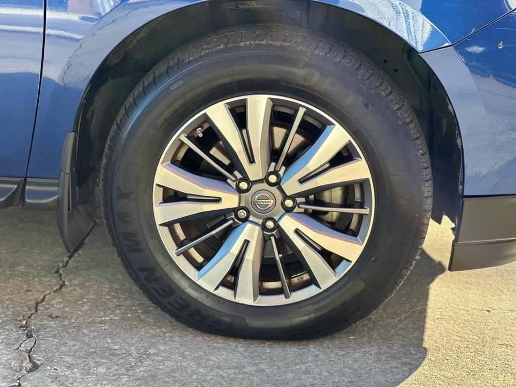 Nissan Pathfinder FWD S 2019