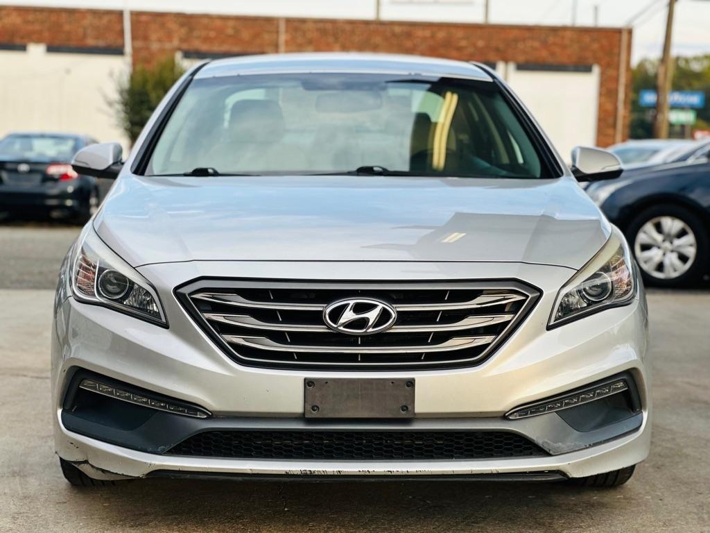 Hyundai Sonata 4dr Sdn 2.4L Sport PZEV 2015